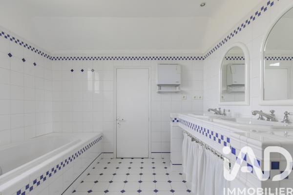 Maison à vendre 6 pièces 180 m² Pontault-Combault