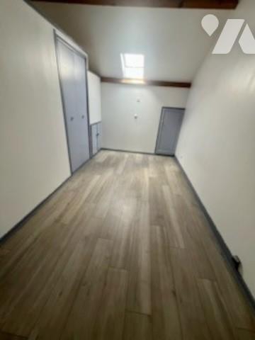 Appartement en Duplex dans petite copropriété une vaste chambre et une cabine vue mer et balcon