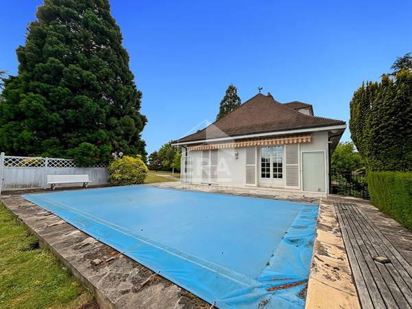 MAISON 9 PIÈCES 240 M² ? SAINT-FARGEAU-PONTHIERRY, VOLUMES EXCEPTIONNELS ET GRAND TERRAIN AVEC PISCINE