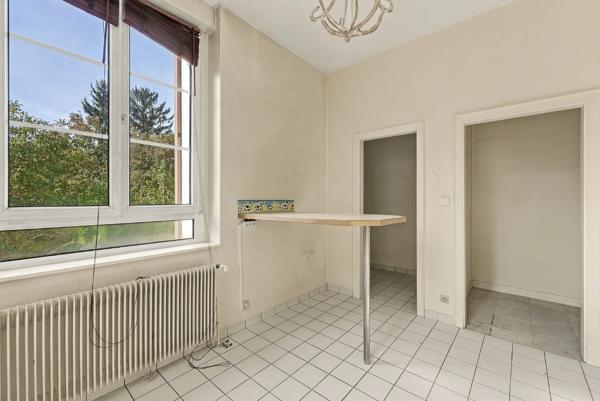 Appartement
         5 pièces
        - 125 m² Exclusivité 180 000 € *