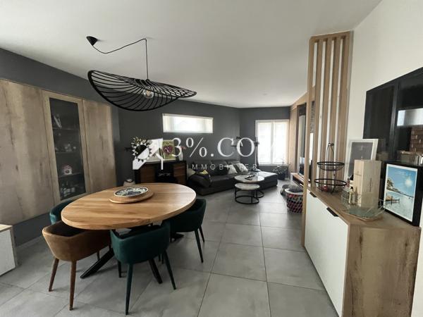 Maison
                                                                                                                                                                                                                                                                                                                        5 pièce(s)                                                                                                                                                                                                          3 chambre(s)                                                                                                                                                                                                          123  m²