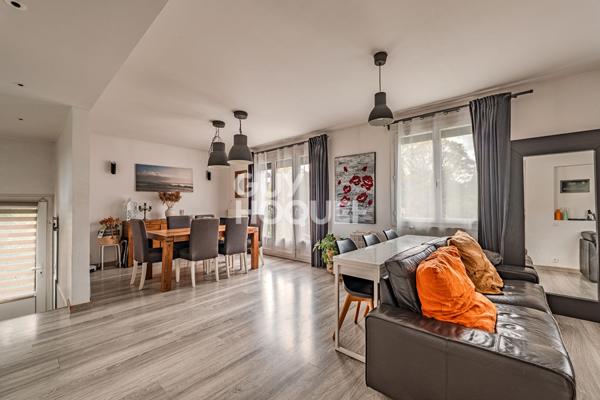 Maison contemporaine 113 m² avec souplex aménagé, jardin et piscine