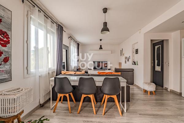 Maison contemporaine 113 m² avec souplex aménagé, jardin et piscine
