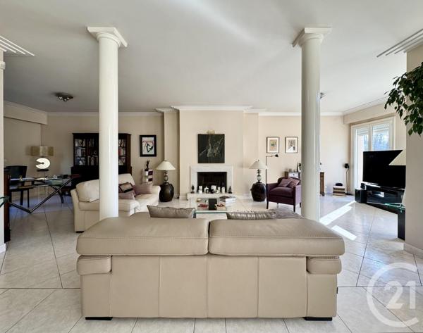 Maison à vendre  10 pièces - 276,25 m2 ST REMY LES CHEVREUSE - 78