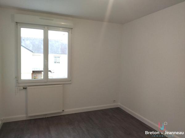 MAYENNE: Pavillon 3 chambres