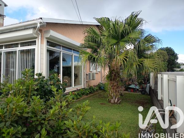 Maison à vendre 8 pièces 239 m² Le Tampon