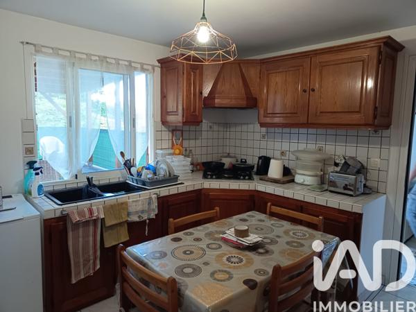 Maison à vendre 8 pièces 239 m² Le Tampon