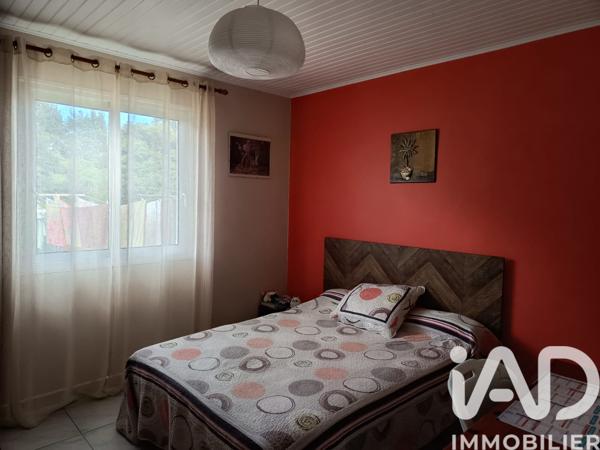 Maison à vendre 8 pièces 239 m² Le Tampon