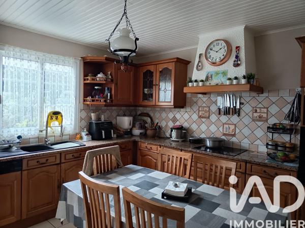 Maison à vendre 8 pièces 239 m² Le Tampon