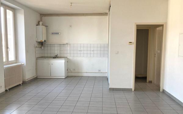 Appartement à louer    4 pièces •  Périgueux