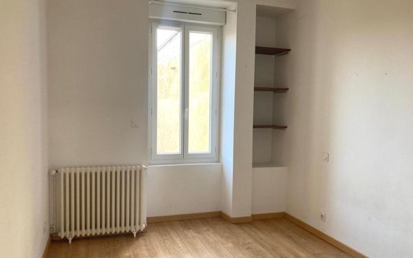 Appartement à louer    4 pièces •  Périgueux