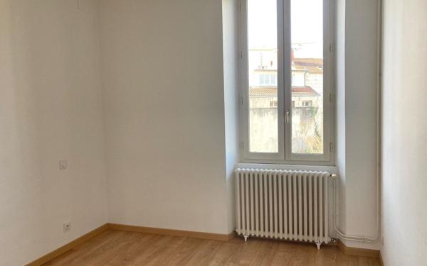 Appartement à louer    4 pièces •  Périgueux