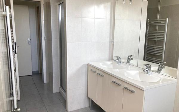 Appartement à louer    4 pièces •  Périgueux