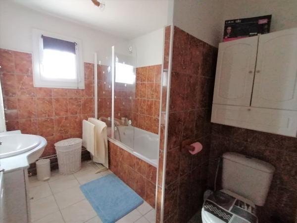 Maison 6 pièce(s) 4 chambre(s) 140 m²