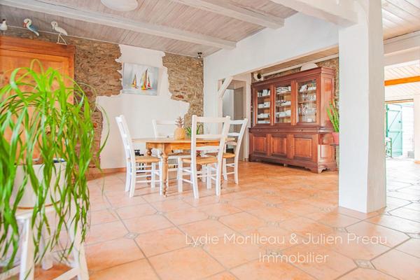 MAISON DE CARACTÈRE  REZÉ -107 m² - JARDIN ARBORÉ