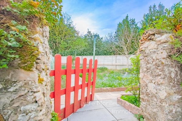 MAISON DE CARACTÈRE  REZÉ -107 m² - JARDIN ARBORÉ