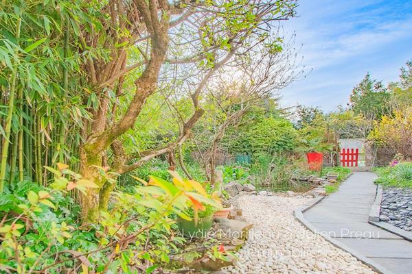 MAISON DE CARACTÈRE  REZÉ -107 m² - JARDIN ARBORÉ
