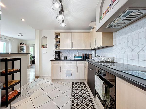 EXCLUSIVITE - MAISON DE 102 M² SUR 306 M² DE TERRAIN AVEC MAGNIFIQUE VUE