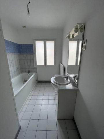 Location Appartement 3 pièces 85 m2 à Saint-Quentin