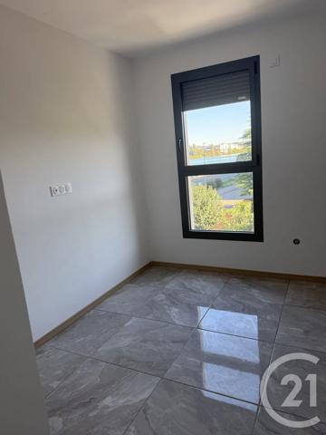Appartement à vendre  2 pièces - 56 m 2   VIENNE  - 38