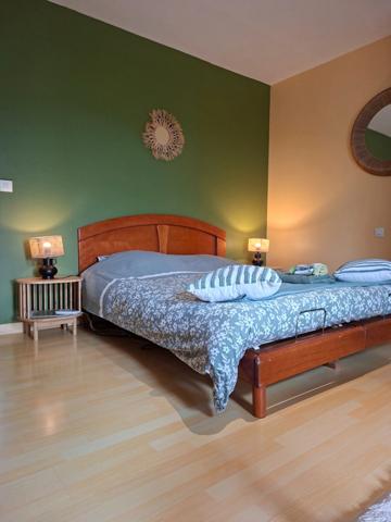 Propriété Corps de Ferme, 3 batisses en pierre, Batiments agricoles, gite & habitation de Qualité, proche LE PERCHE, ALENCON, 2h00 de PARIS, 45 Min LE MANS, 1h CAEN