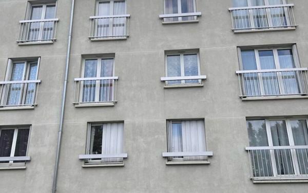 Stationnement à louer    Longjumeau