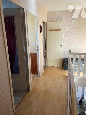 Maison à Vendre à Coutras (33230) en Gironde (33),  dans un quartier avec proximité des commerc...