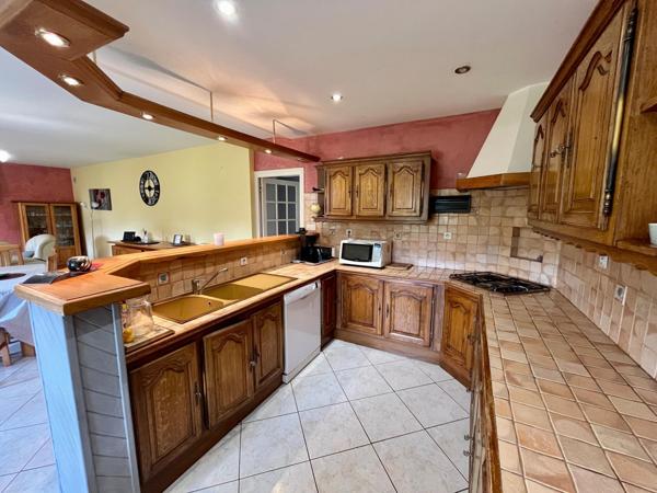 Maison à PLOUARET, 22420 - 5 pièces 150m²