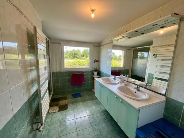 Maison à PLOUARET, 22420 - 5 pièces 150m²