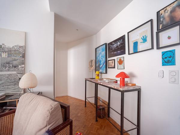 Marseille (13007) Endoume – Saint-Victor : Appartement 2 ch avec terrasse et vue sur la Bonne Mère.