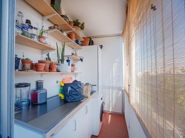 Marseille (13007) Endoume – Saint-Victor : Appartement 2 ch avec terrasse et vue sur la Bonne Mère.