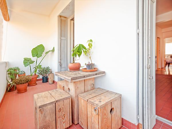 Marseille (13007) Endoume – Saint-Victor : Appartement 2 ch avec terrasse et vue sur la Bonne Mère.