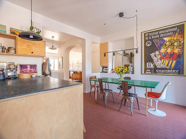 Marseille (13007) Endoume – Saint-Victor : Appartement 2 ch avec terrasse et vue sur la Bonne Mère.