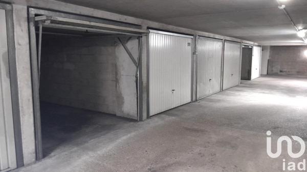 Parking à vendre 13 m² Paris 17
