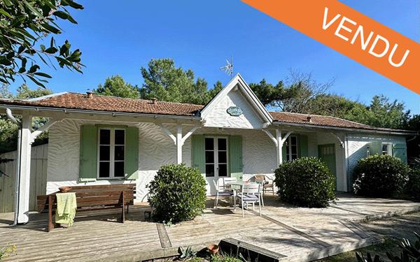 Cap-Ferret, 44 Hectares, ravissante et authentique villa de charme « année 30 », nichée dans la verdure et à l’abri de toutes nuisances