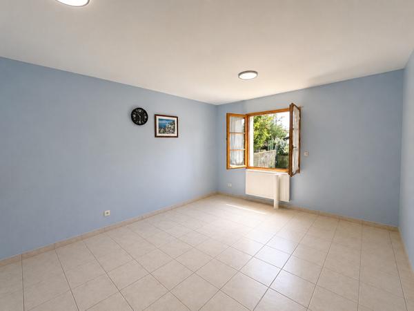 ROCHEFORT - OPPORTUNITÉ RARE POUR PROFESSION LIBÉRALE OU PROJET D'HABITATION
