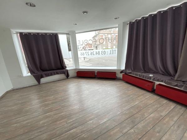 Location Local commercial 1 pièce 60.8 m² - 201 AVENUE JEAN JAURES Belfort 90000