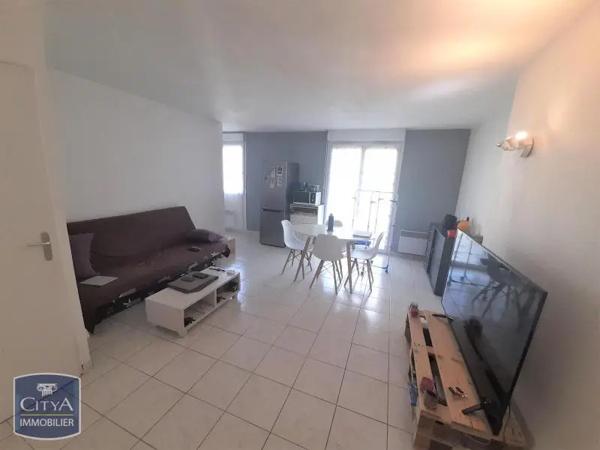 Appartement à louer 2 pièces 53.75m² Montchanin (71210)