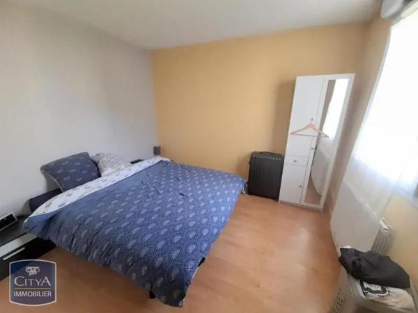 Appartement à louer 2 pièces 53.75m² Montchanin (71210)