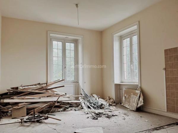 Vente                                                      Appartement
                        
                     10 pièces                      314 m2                     à Colmar