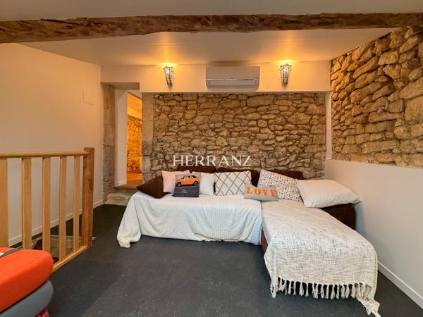 Maison en pierre avec piscine et vue imprenable sur les vignes. Détails des diagnostics énergétiques