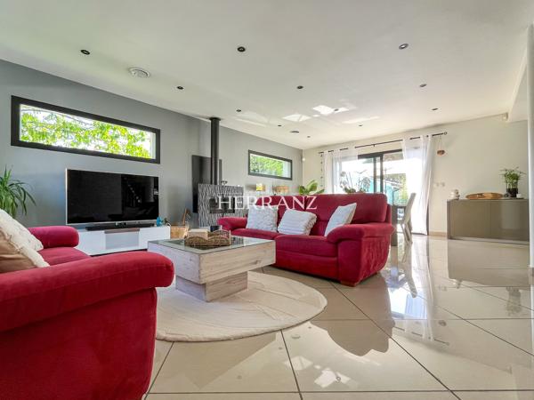 Villenave-d'Ornon – Élégante maison contemporaine de 150 m² avec piscine et jardin paysagé Détails des diagnostics énergétiques
