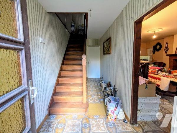 Maison avec terres agricoles