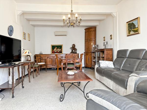 Mas campagne avec jardin et garage