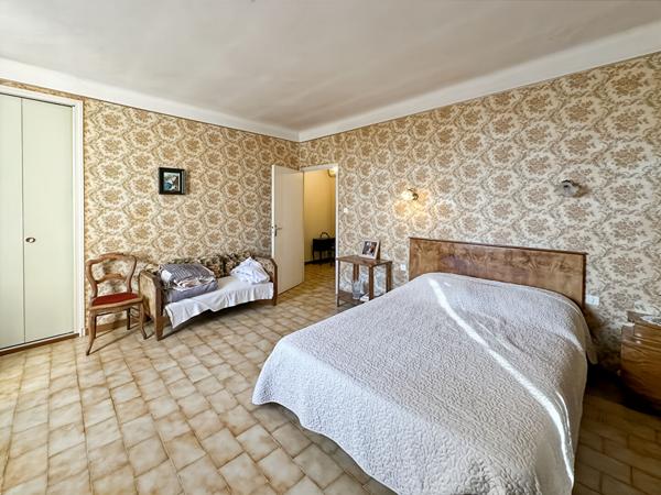 Mas campagne avec jardin et garage