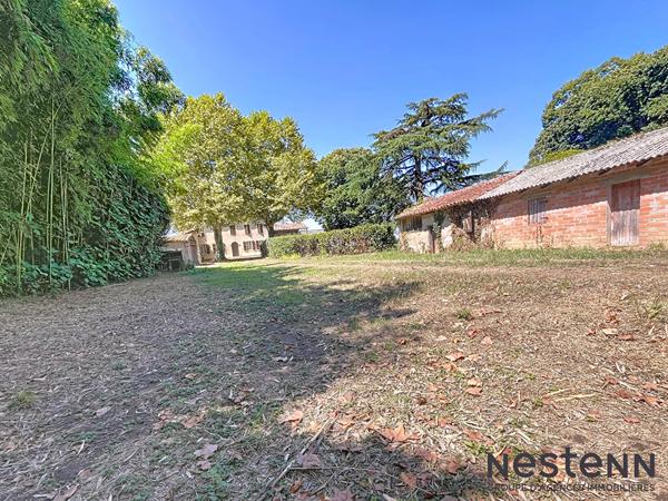 Maison de maître à rénover à Salles Sur Garonne
