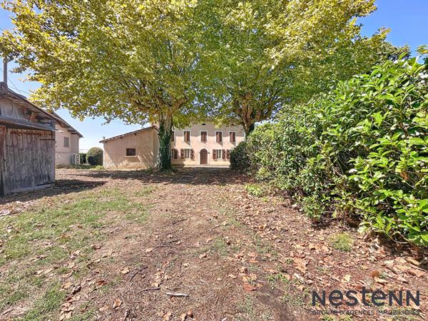 Maison de maître à rénover à Salles Sur Garonne