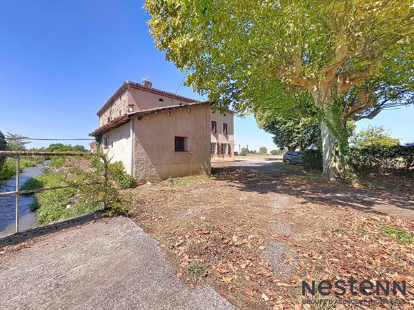 Maison de maître à rénover à Salles Sur Garonne