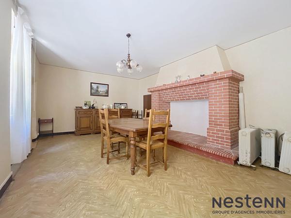 Maison de maître à rénover à Salles Sur Garonne