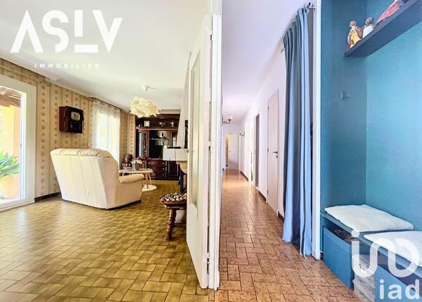 Maison traditionnelle 5 pièces de 120 m² à Solliès-Toucas (83210)